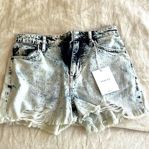 New with tags, size 5 acid wash high waisted shorts